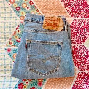 LEVI’S 501 VINTAGE ✨🦋
